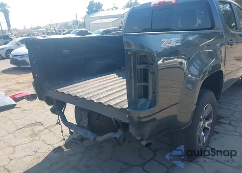 2015 Chevrolet Colorado Z71 из США, поврежденный, VIN 1GCGTCE38F1149317
